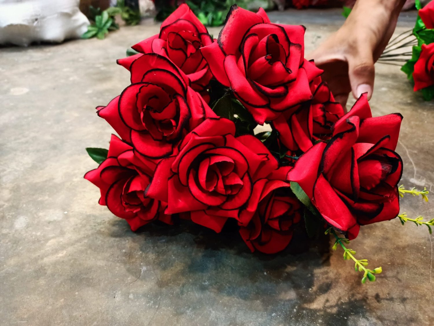 Red velvet cute Rose Flower, Artifical Flower, Vase Flower, Pot Flowers, Flower Bunch, Wedding Flowers Accessories Make Bridal Hair Clips Headbands Dress